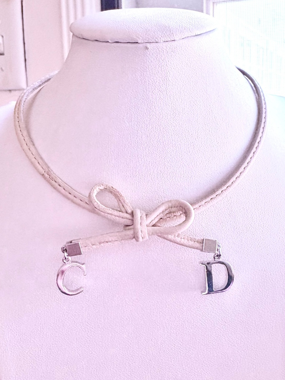 Christian Dior Initial Charm Bow Choker Necklace Cream Leather Silver Hardware